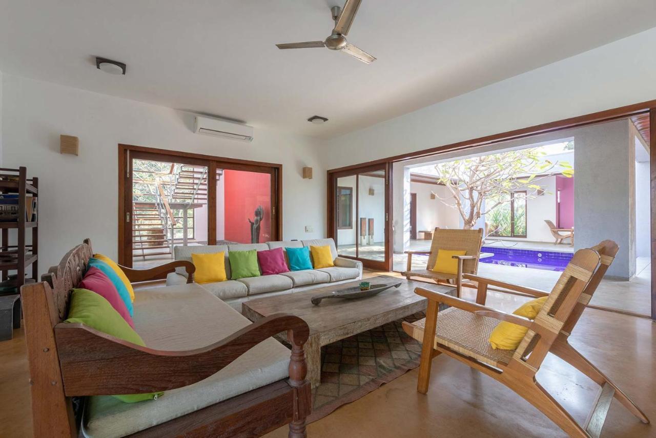 Jay House By Stayvista - Leisure Oasis With Pool, Snooker, Table Tennis & Foosball Fun آليباغ المظهر الخارجي الصورة