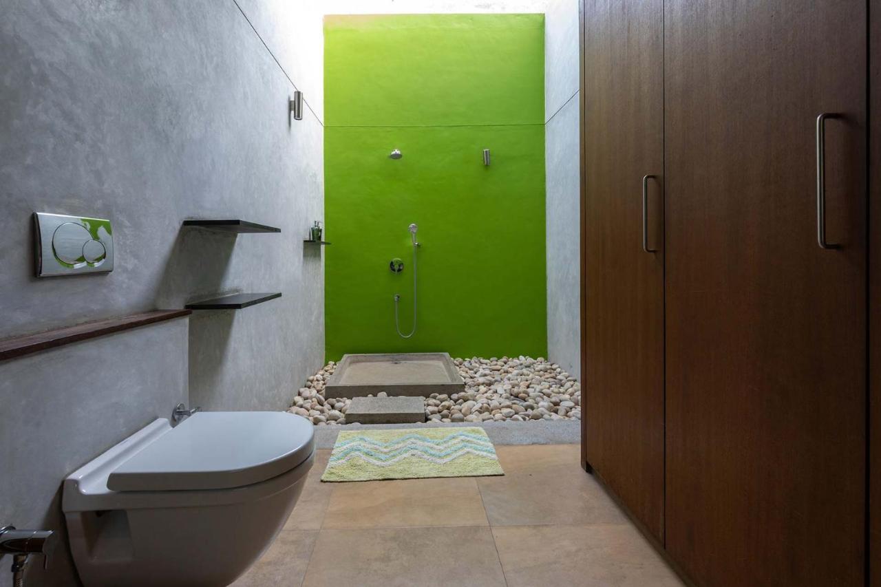 Jay House By Stayvista - Leisure Oasis With Pool, Snooker, Table Tennis & Foosball Fun آليباغ المظهر الخارجي الصورة